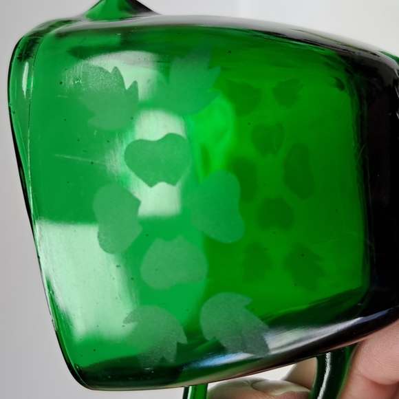 - Vintage "Anchor Hocking FOREST CHARM emerald  green glass cream & sugar set - Picture 9 of 9